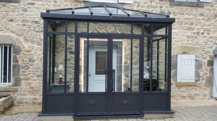 Véranda acier design Coudes