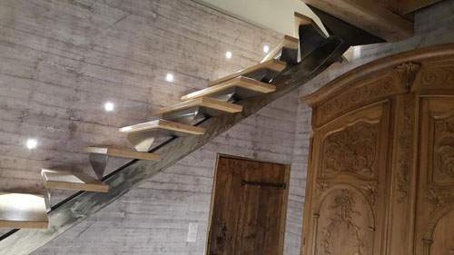 Escalier métallique extérieur design Coudes