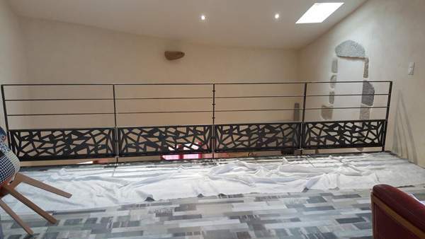 Découpe laser haute précision garde-corps Coudes