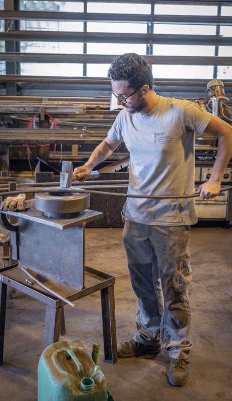 Ferronnier expérimenté Coudes