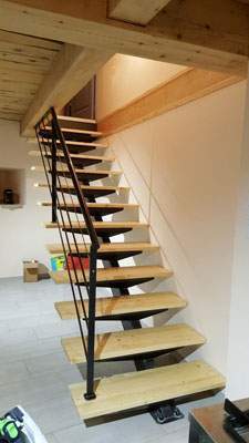 Escaliers métalliques sur mesure Coudes