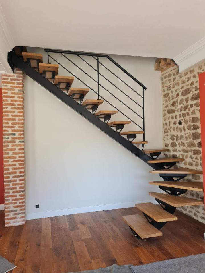 Escaliers métal pour intérieur contemporain Coudes