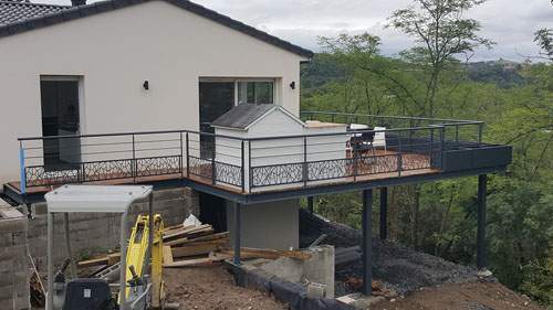 Aménagement terrasse ferronnerie Coudes